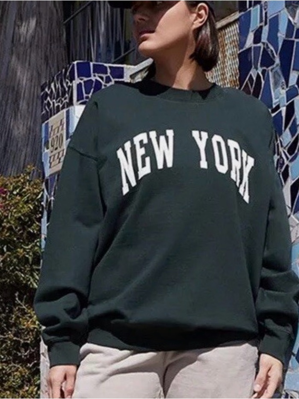 Brandy Melville  Crewneck Sweatshirt - Dark Green  XL